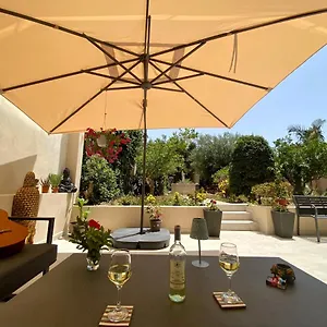 Maltese Garden , Mosta Malta